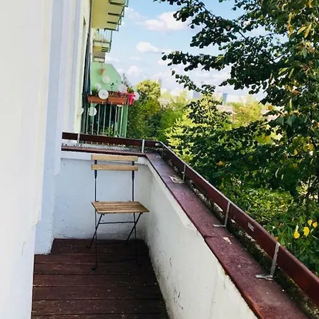 Hausburg * Berlin