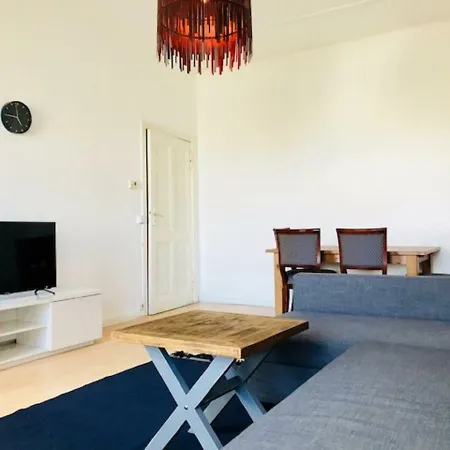 Hausburg Apartment *
